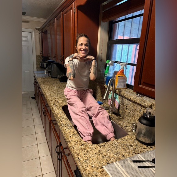 IM LIVE- SHARE SHOW- LIKE TO BE NOTIFIED WHEN I GO LIVE‼️ - Picture 16 of 16